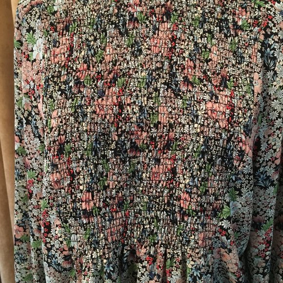 ZARA BASIC Floral Blouse - Picture 4 of 8